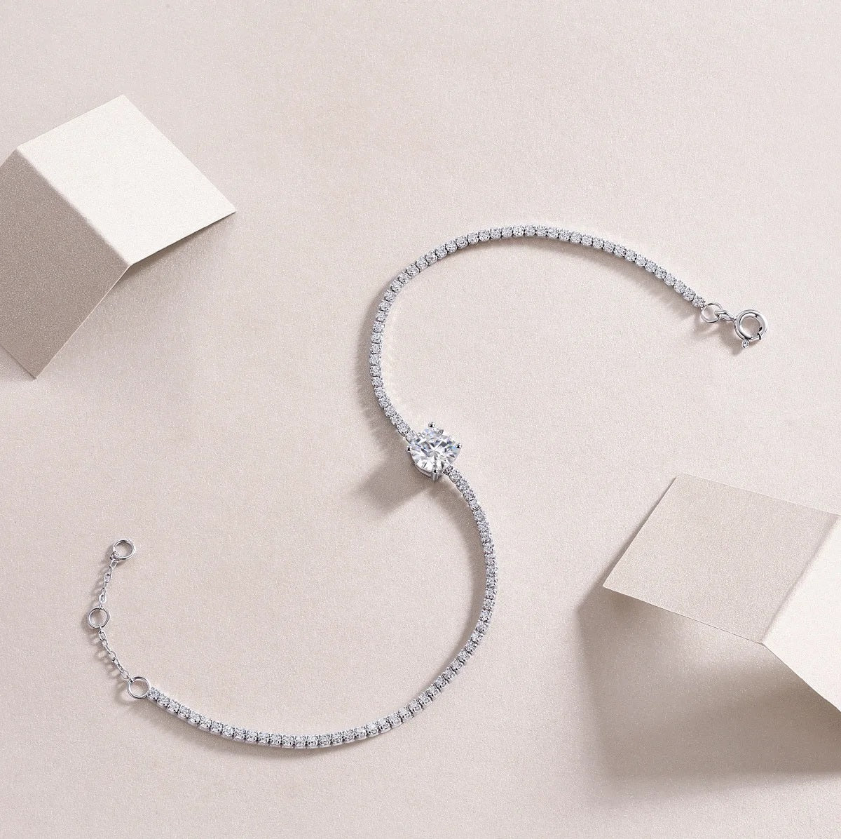 Elegant Solitaire Adjustable Tennis Bracelet in Sterling Silver – Round Cut Center Stone