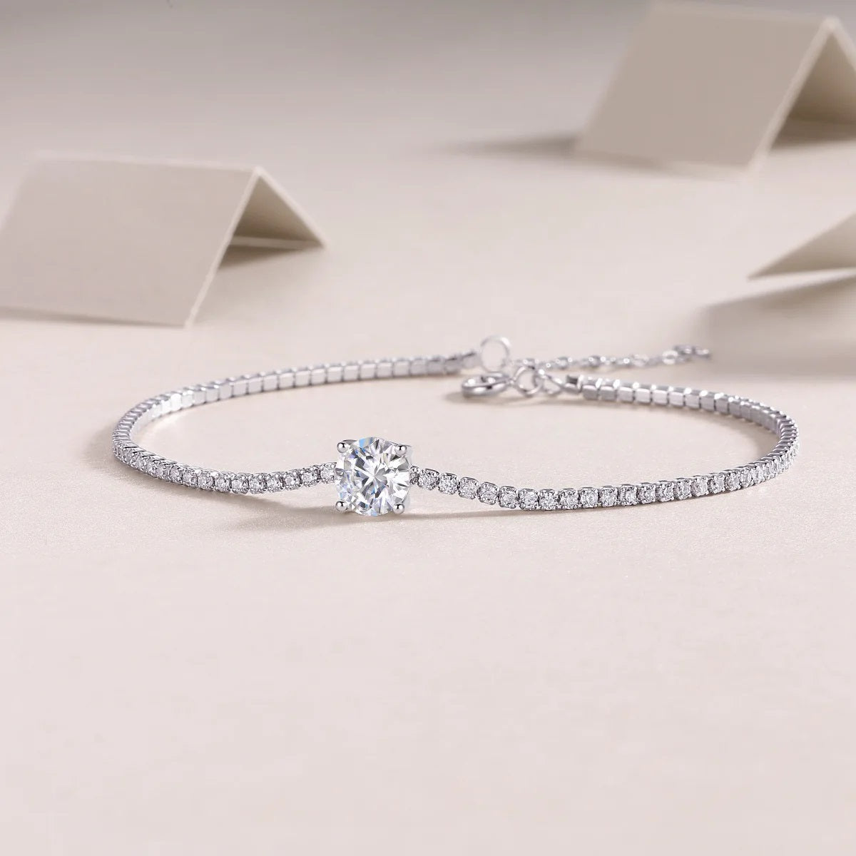 Elegant Solitaire Adjustable Tennis Bracelet in Sterling Silver – Round Cut Center Stone