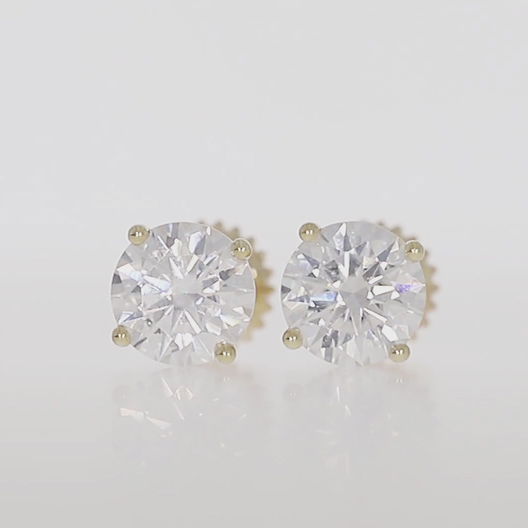 1.02 Ct Round Diamond Stud Earrings in 14K Gold